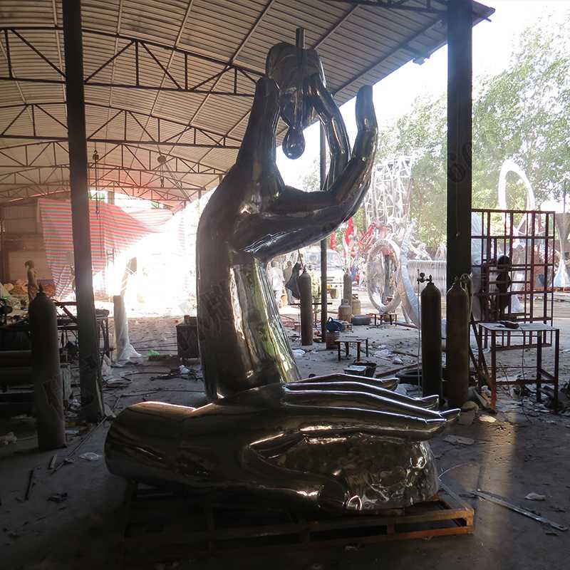 水滴景觀雕塑，不銹鋼手托水滴雕塑，景觀水滴雕塑