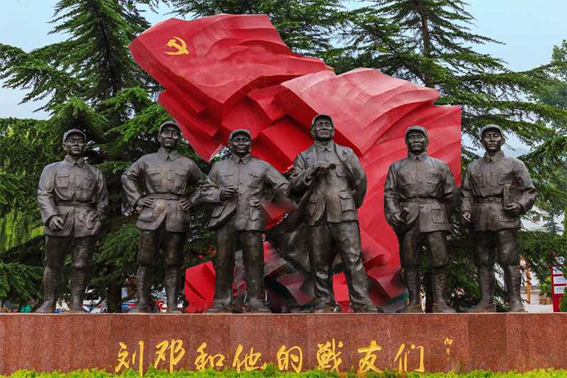 革命人物雕塑,劉鄧和他的戰(zhàn)友們雕像